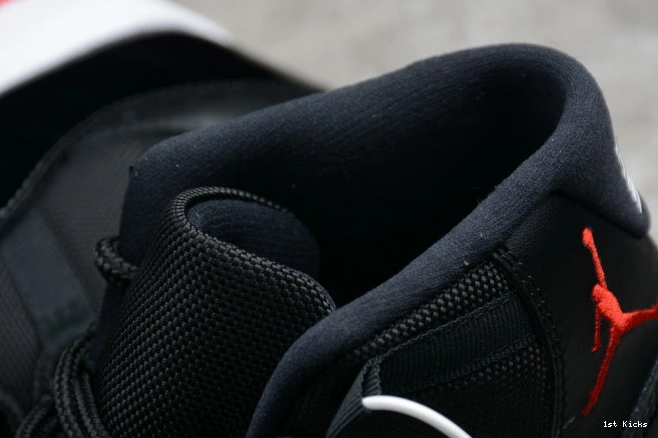 1st Kicks Shoes 11 (2012) 378037-010 Bred Air Jordan Retro 0723